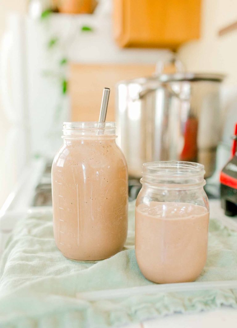 Chocolate and Chaga Smoothie for Stress Relief